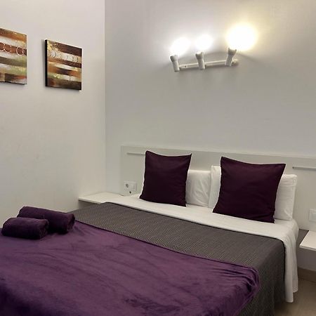 Apartahotel Baldiri Sant Boi de Llobregat Dış mekan fotoğraf
