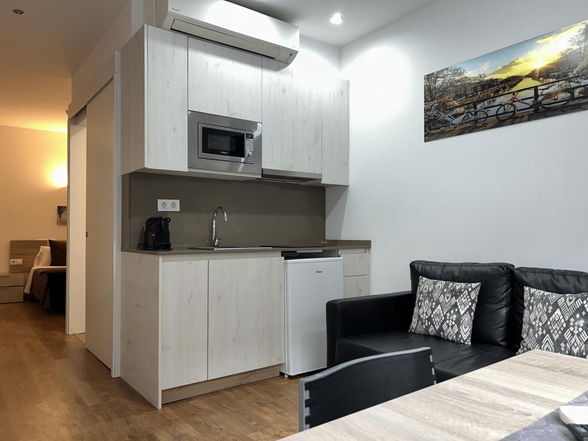 Apartahotel Baldiri Sant Boi de Llobregat Dış mekan fotoğraf