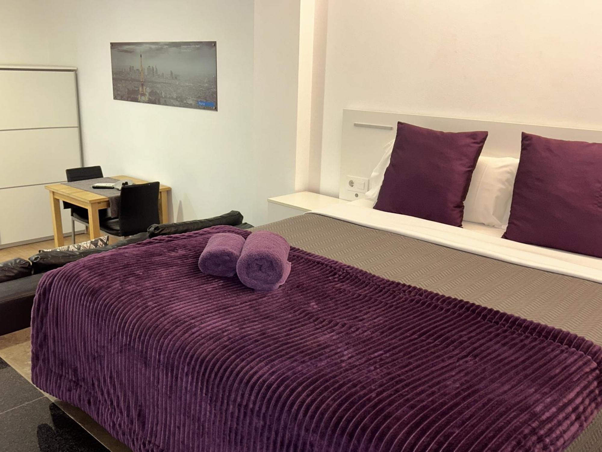 Apartahotel Baldiri Sant Boi de Llobregat Dış mekan fotoğraf
