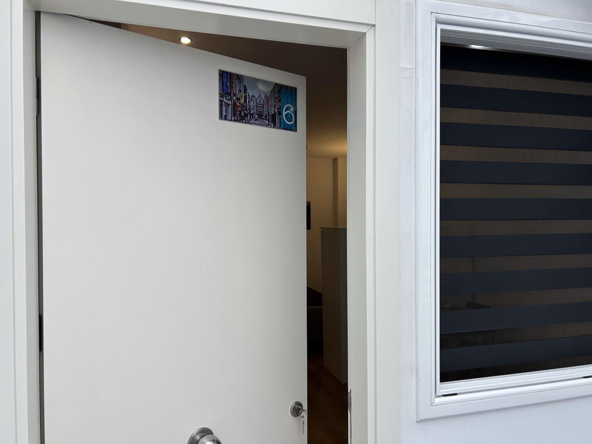 Apartahotel Baldiri Sant Boi de Llobregat Dış mekan fotoğraf