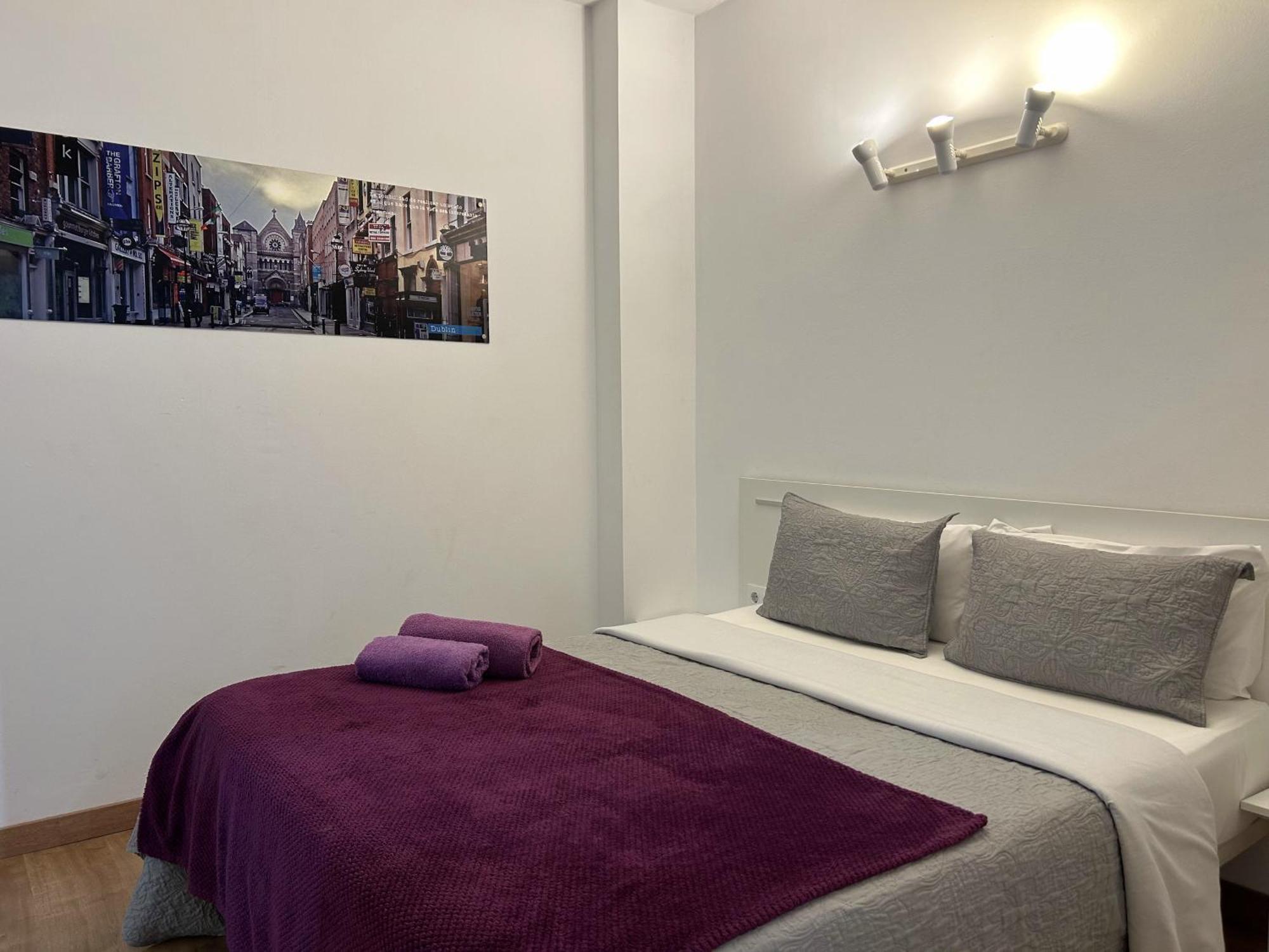 Apartahotel Baldiri Sant Boi de Llobregat Dış mekan fotoğraf