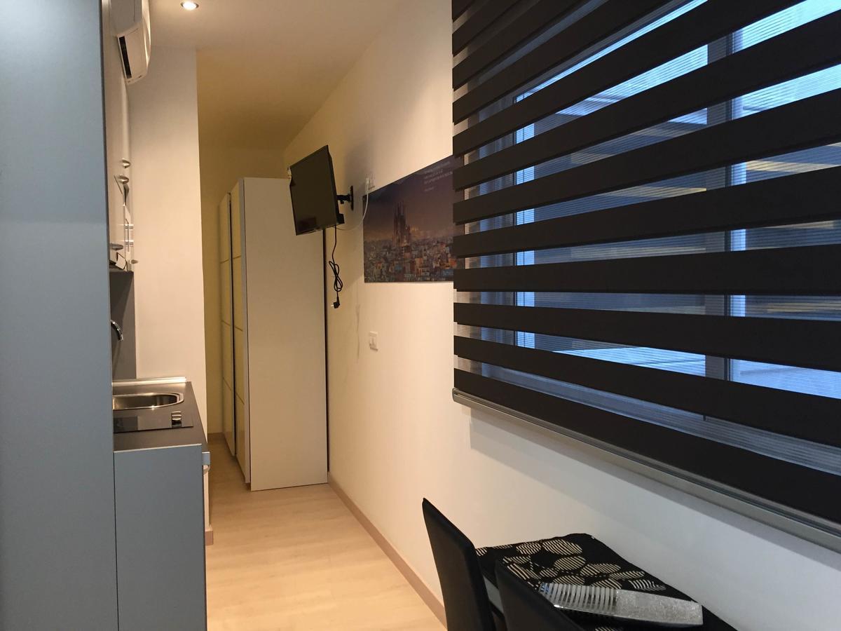 Apartahotel Baldiri Sant Boi de Llobregat Dış mekan fotoğraf