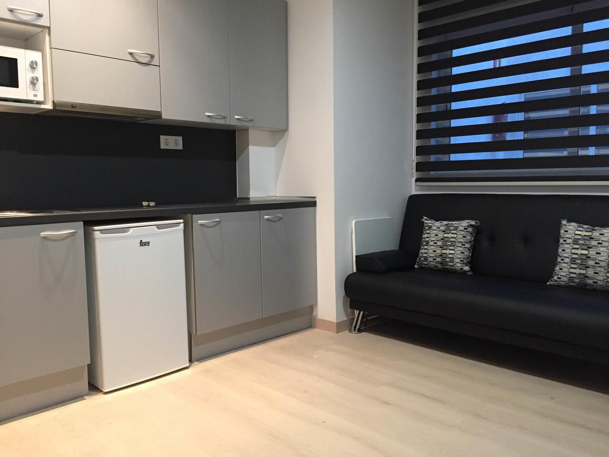 Apartahotel Baldiri Sant Boi de Llobregat Dış mekan fotoğraf